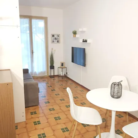 Apartment Garden - Piscina E 150m Dal